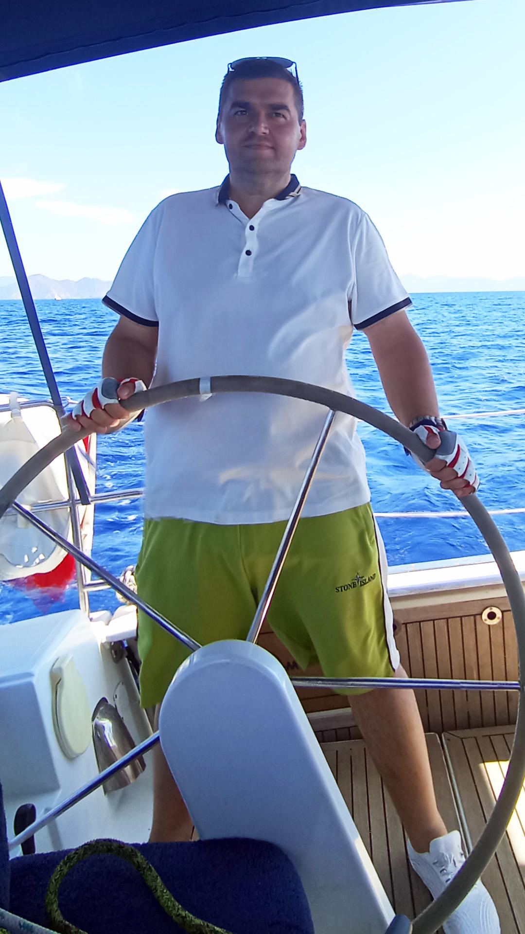 Курсант Алексей на яхте Hanse 445 — морская практика Time to Sail